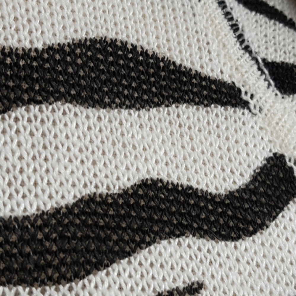 Chico's Sweater - Picture 3 of 8